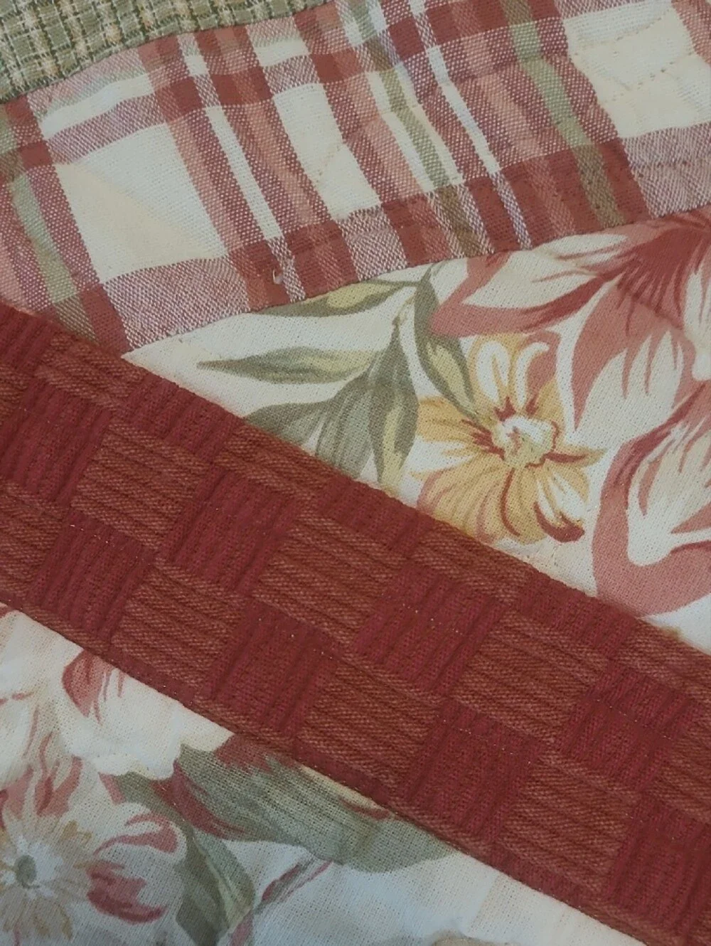 Rust and Cream Patchwork Quilt Bedspread with Subtle Green Accents
